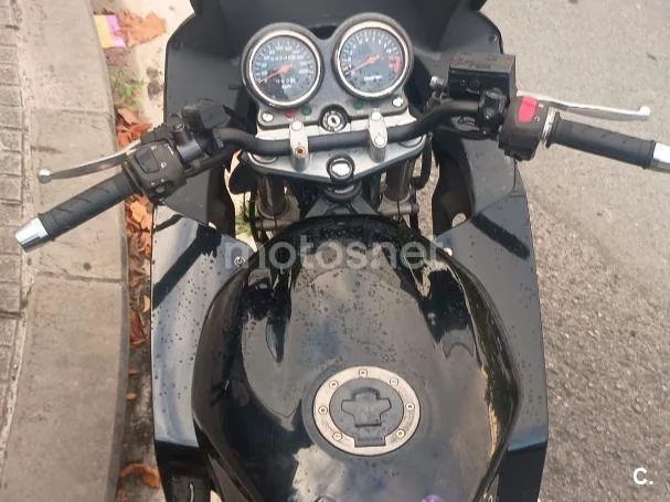 Suzuki GS500F - Vista 6