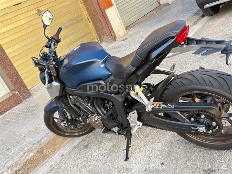 Honda CB650R - Vista 6