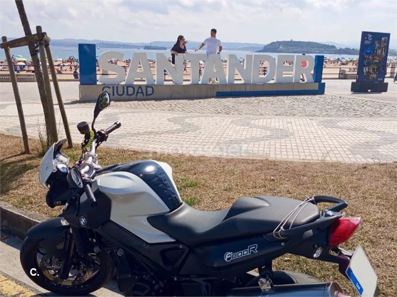 BMW F 800 ST - Vista 4