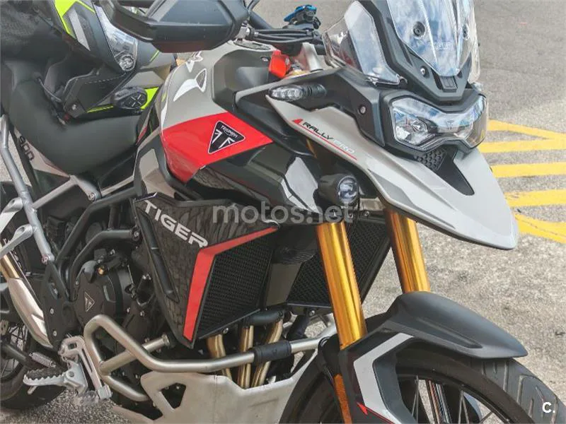 Triumph Tiger 900 - Vista 3