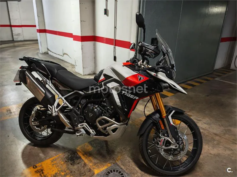 Triumph Tiger 900 - Vista 4