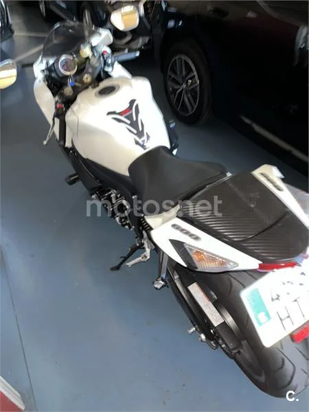 Suzuki GSX-R600 - Vista 5