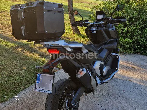 Honda X-ADV - Vista 3