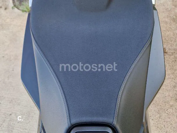 Honda X-ADV - Vista 9