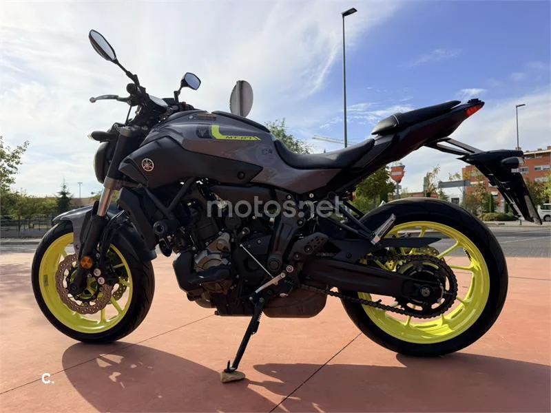 Yamaha MT-07 - Vista 4