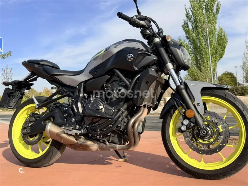 Yamaha MT-07 - Vista 5