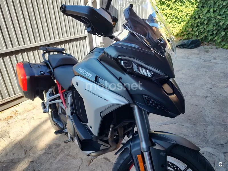Ducati Multistrada V4 - Vista 4