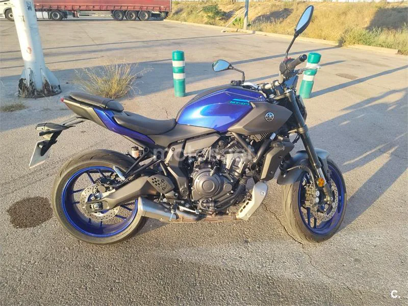 Yamaha MT-07 - Vista 14