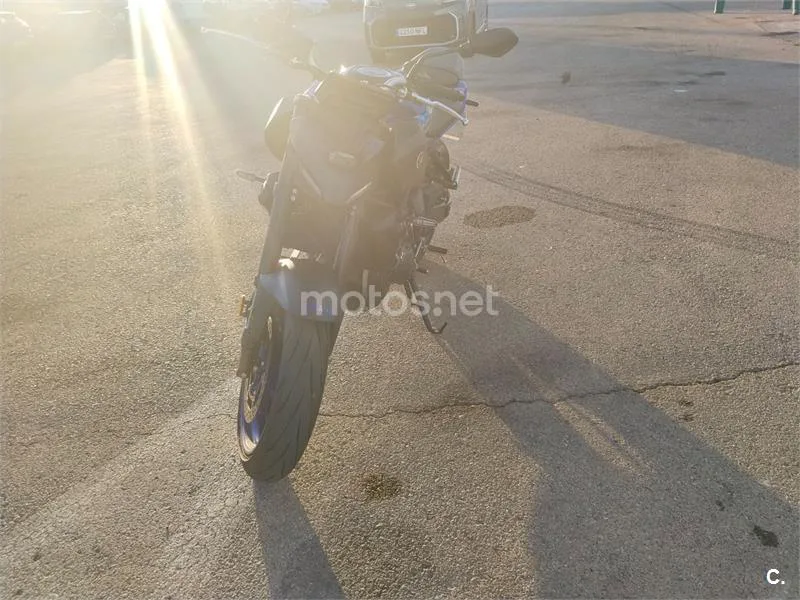 Yamaha MT-07 - Vista 10