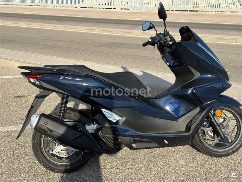Honda PCX125 - Vista 4