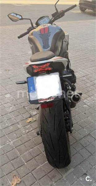 Kawasaki Z900 - Vista 4