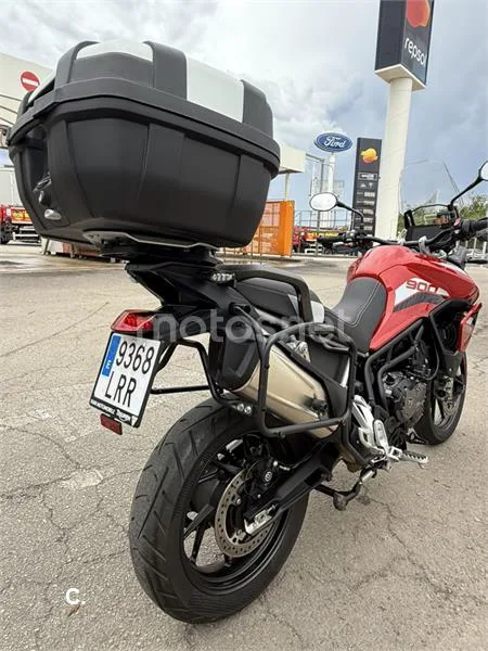 Triumph Tiger 900 - Vista 4