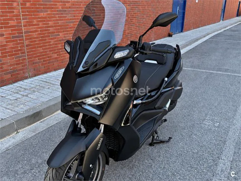 Yamaha XMAX 300 6300 € 2024 Barcelona - 1