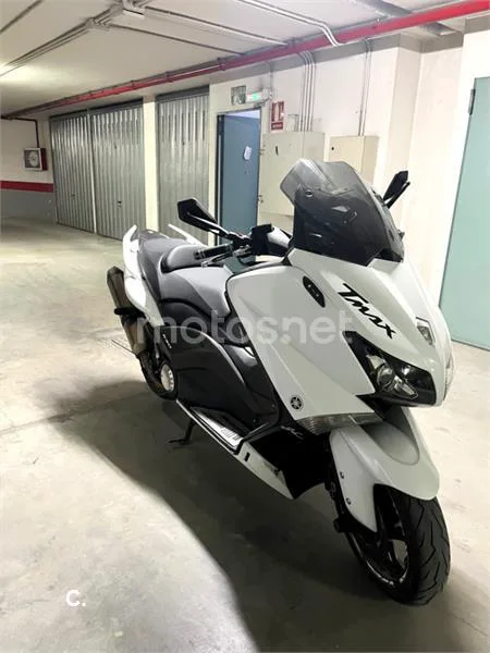Yamaha TMAX 530 - Vista 10