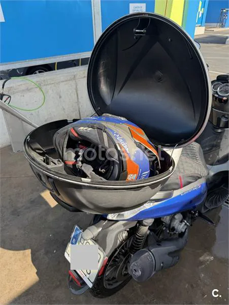 Piaggio Beverly 300 - Vista 3