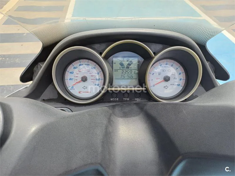Kymco Super Dink 300 1500 € 2010 Madrid - 1