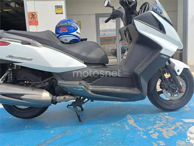 Kymco Super Dink 300 - Vista 3