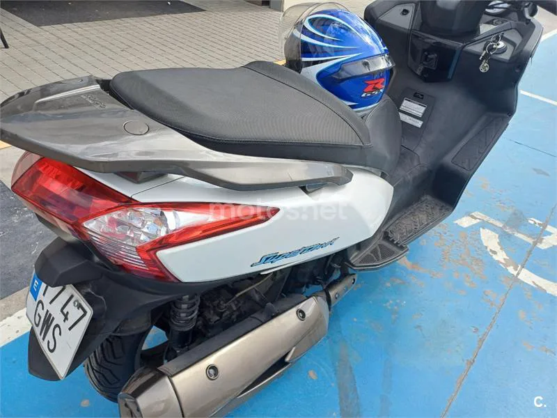 Kymco Super Dink 300 - Vista 10