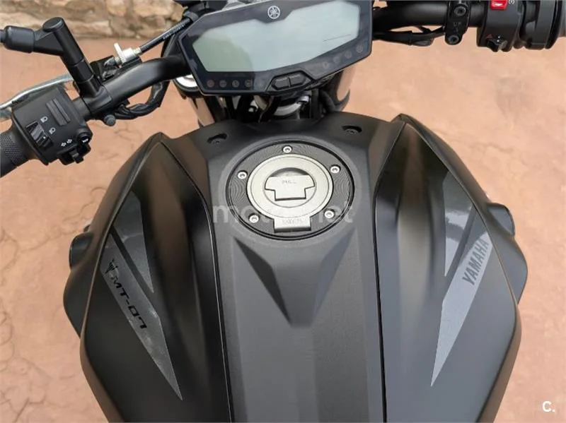 Yamaha MT-07 - Vista 12