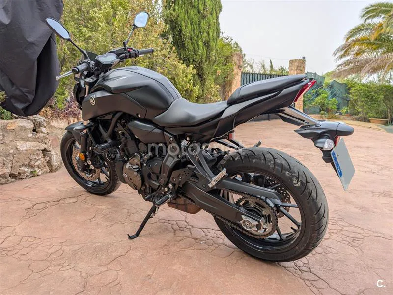 Yamaha MT-07 - Vista 9