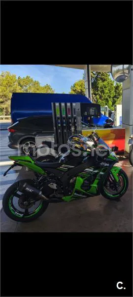 Kawasaki Ninja ZX-10R - Vista 4