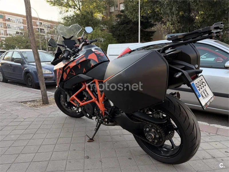KTM 1290 Super Duke GT - Vista 3