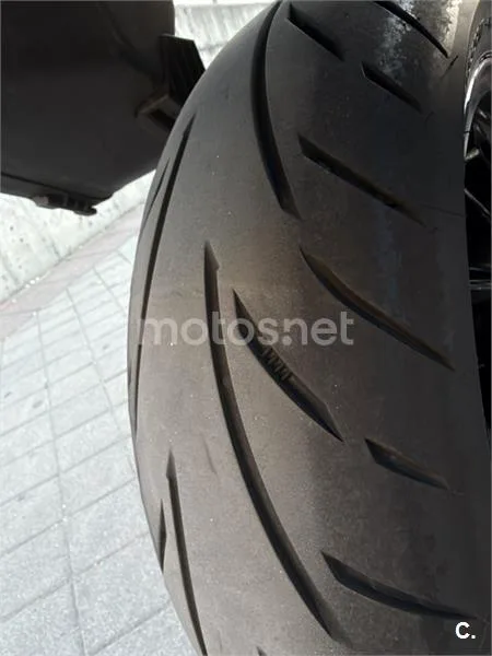 KTM 1290 Super Duke GT - Vista 8
