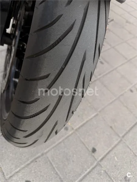 KTM 1290 Super Duke GT - Vista 9