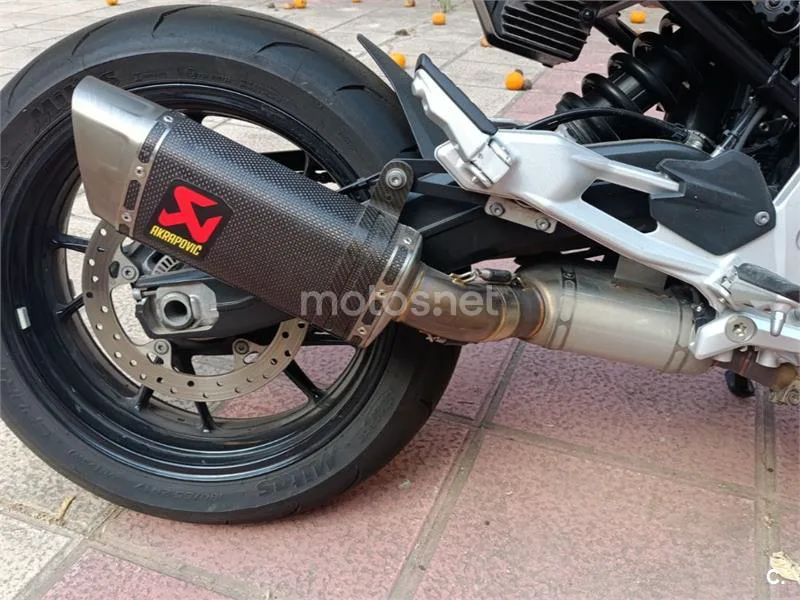 BMW F 900 R - Vista 3