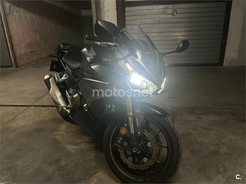 Honda CBR500R - Vista 8