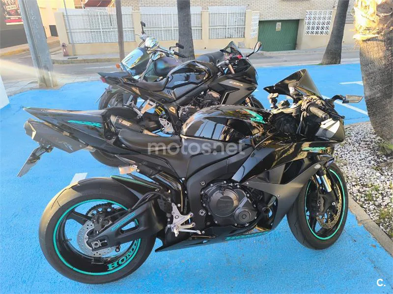 Honda CBR600RR - Vista 4