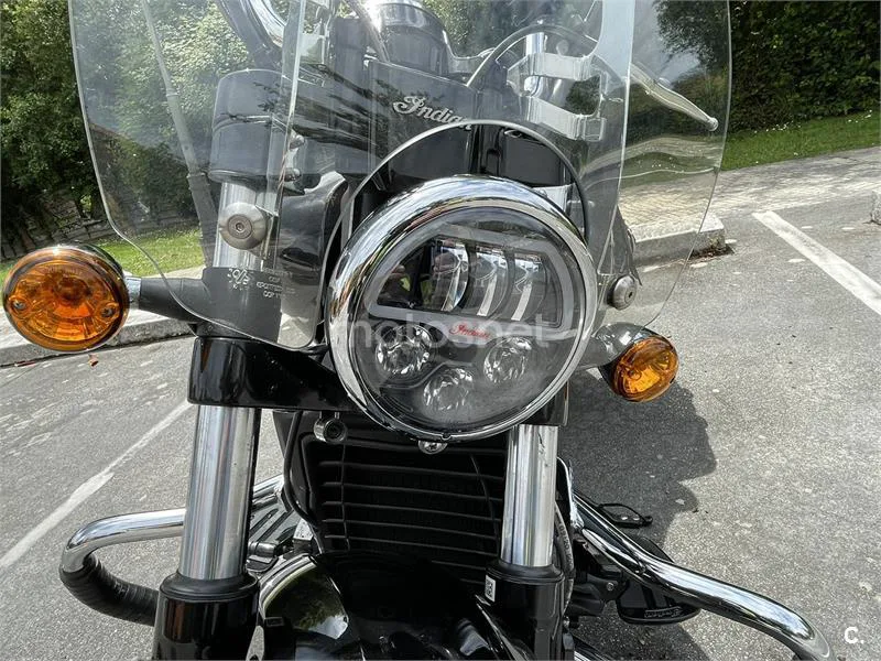 Indian Scout - Vista 12