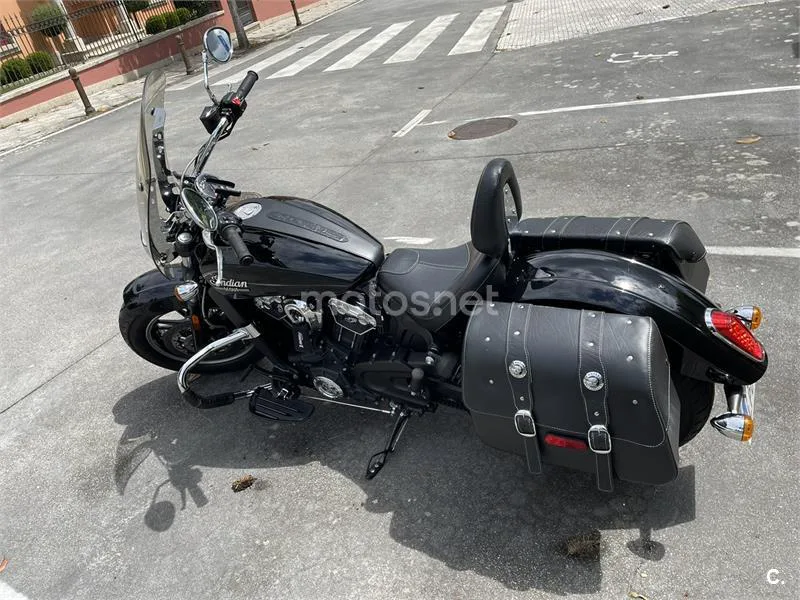 Indian Scout - Vista 4