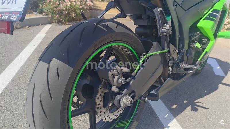 Kawasaki Ninja ZX-6R - Vista 5