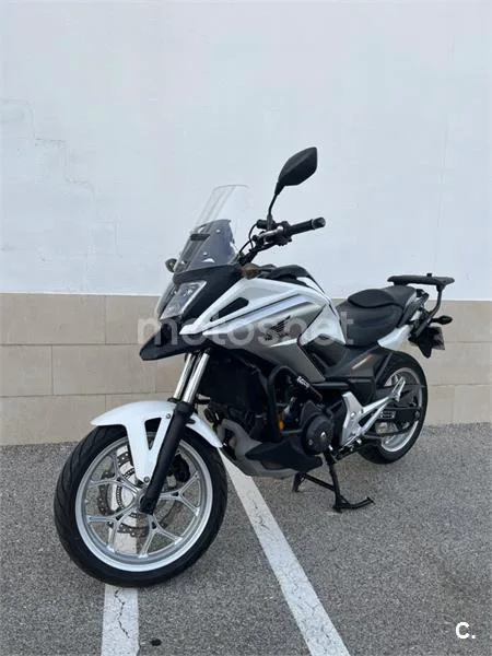 Honda NC750X - Vista 3