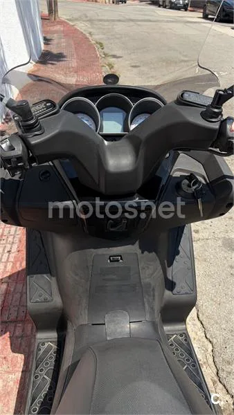 Kymco Super Dink 300 - Vista 7