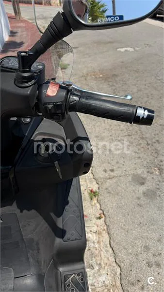 Kymco Super Dink 300 - Vista 9