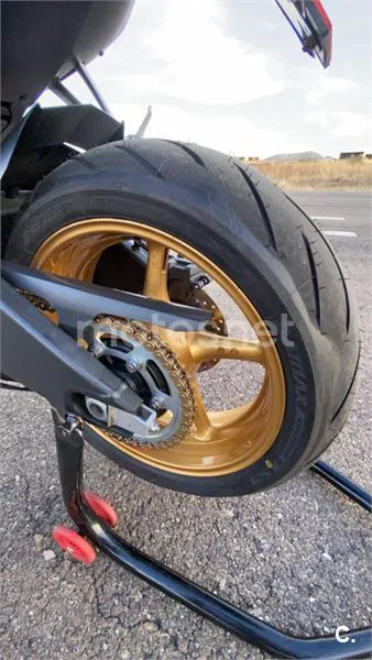 Yamaha YZF-R6 - Vista 7