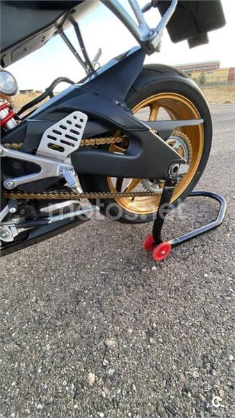 Yamaha YZF-R6 - Vista 9