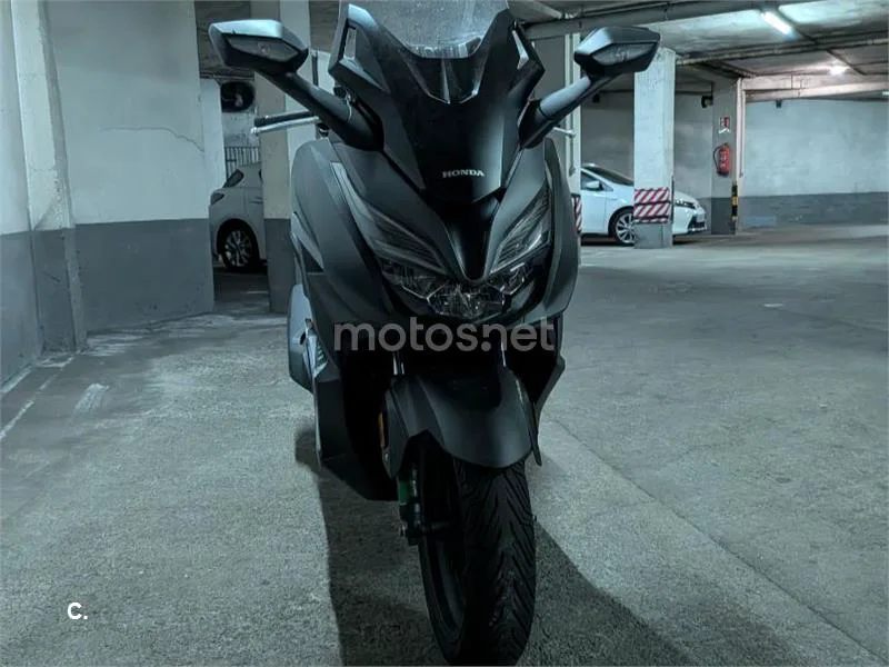 Honda Forza 125 - Vista 8