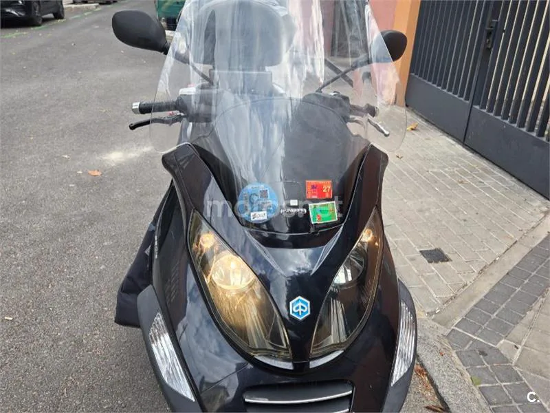 Piaggio MP3 250 - Vista 3