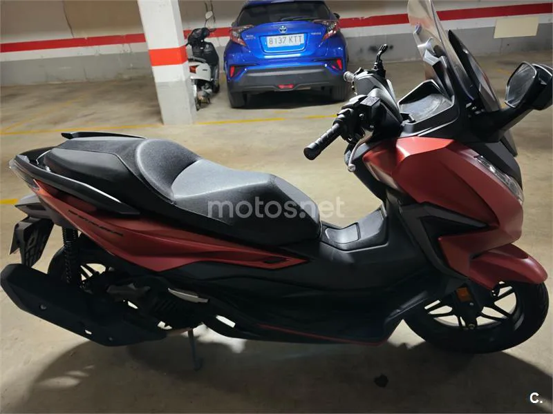 Honda Forza 125 - Vista 3
