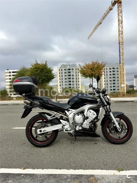 Yamaha FZ6 - Vista 3