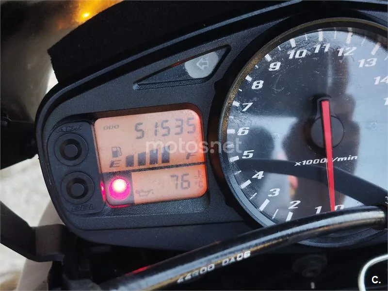 Suzuki GSR600 - Vista 14