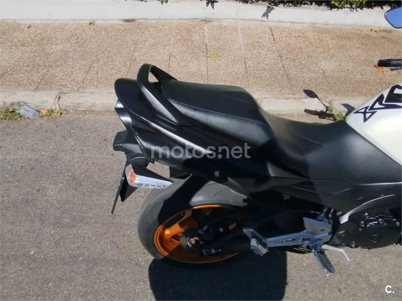 Suzuki GSR600 - Vista 4