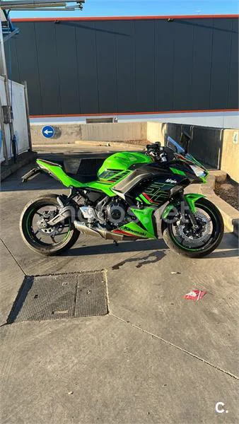 Kawasaki Ninja 650 - Vista 4