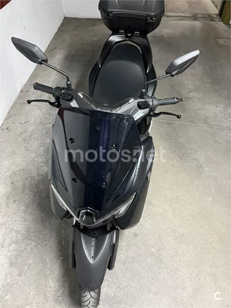 Yamaha NMAX - Vista 4