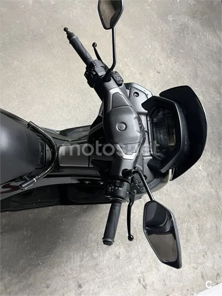 Yamaha NMAX - Vista 5