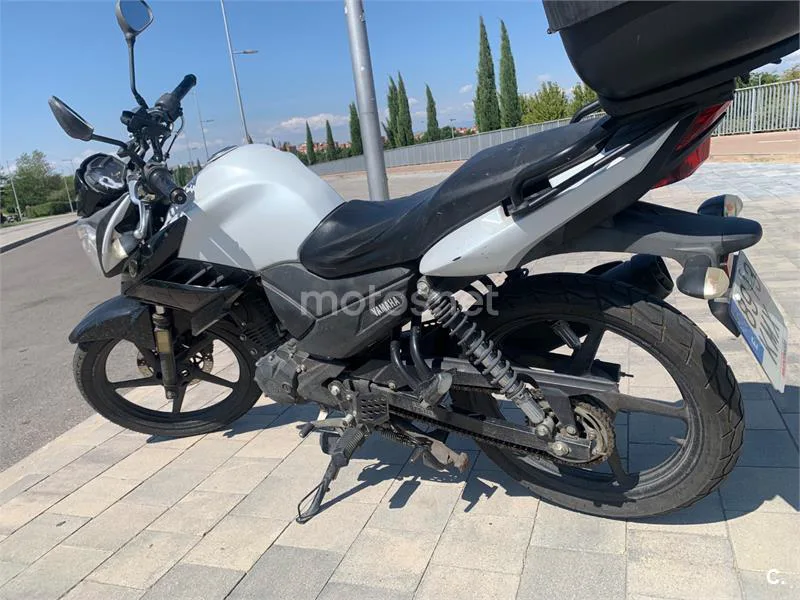 Yamaha YS125 - Vista 5