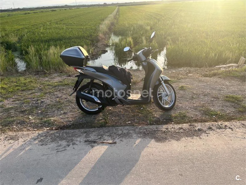 Honda SH125i - Vista 6